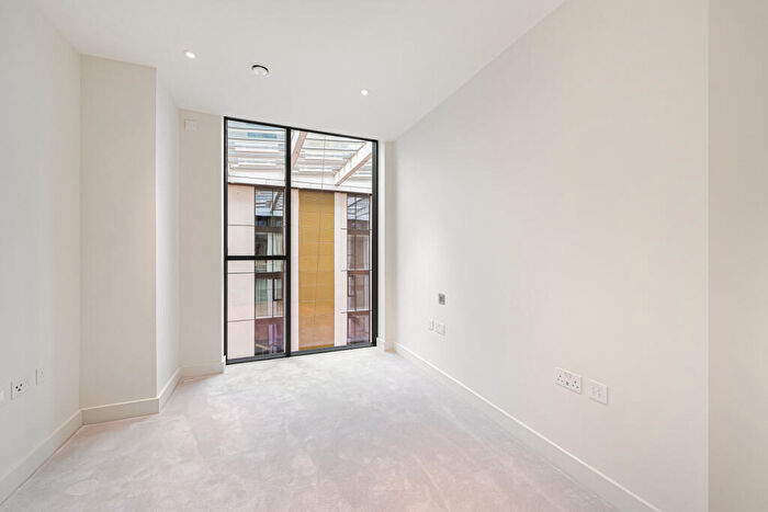 4 Bedroom Flat To Rent In Power House Chelsea Waterfront, Lots Road, SW10