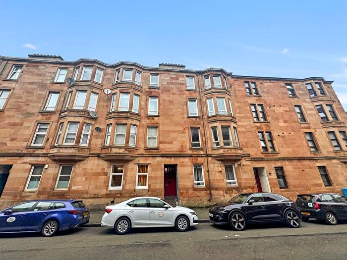 2 Bedroom Flat For Sale In Bowman Street, Govanhill, G42