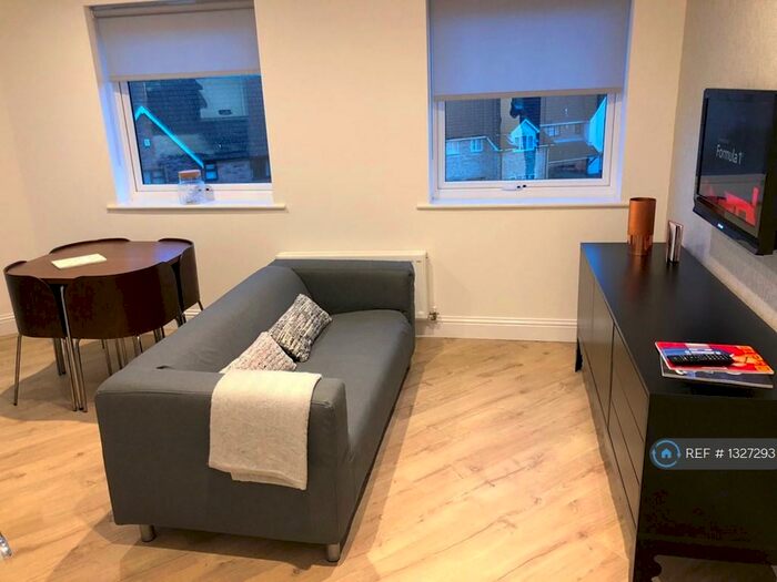 1 Bedroom Flat To Rent In Gladeside, Cambridge, CB4