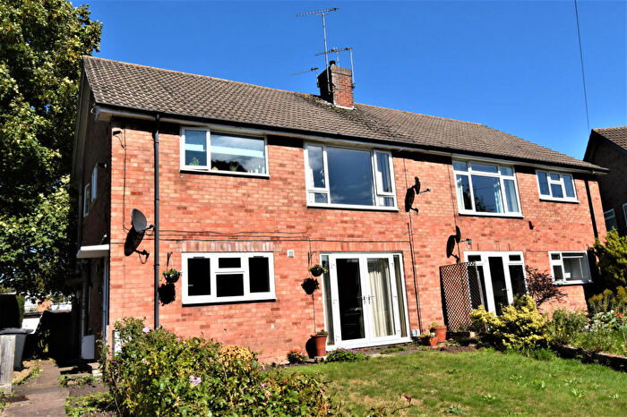 2 Bedroom Maisonette To Rent In Coniston Road, Leamington Spa, Warwickshire, CV32