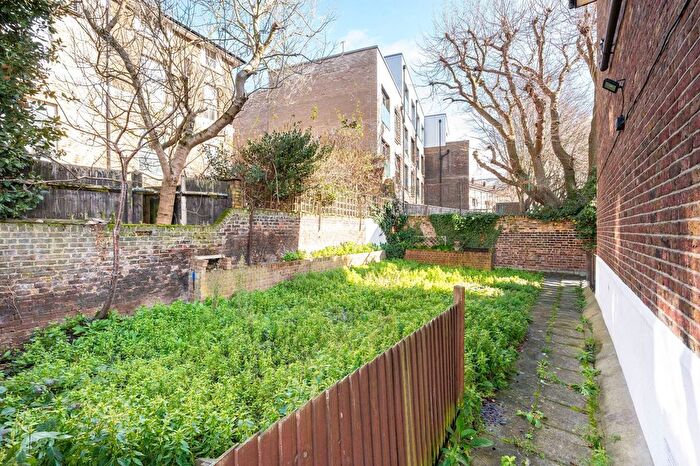 2 Bedroom Flat For Sale In Marischal Road, Blackheath, London, SE13