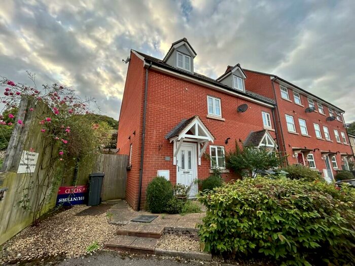 3 Bedroom End Of Terrace House To Rent In Legion Close, Dursley, GL11