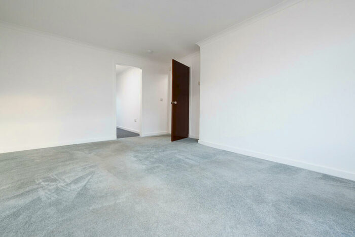 2 Bedroom Flat To Rent In Dunlop Street, Greenock, PA16