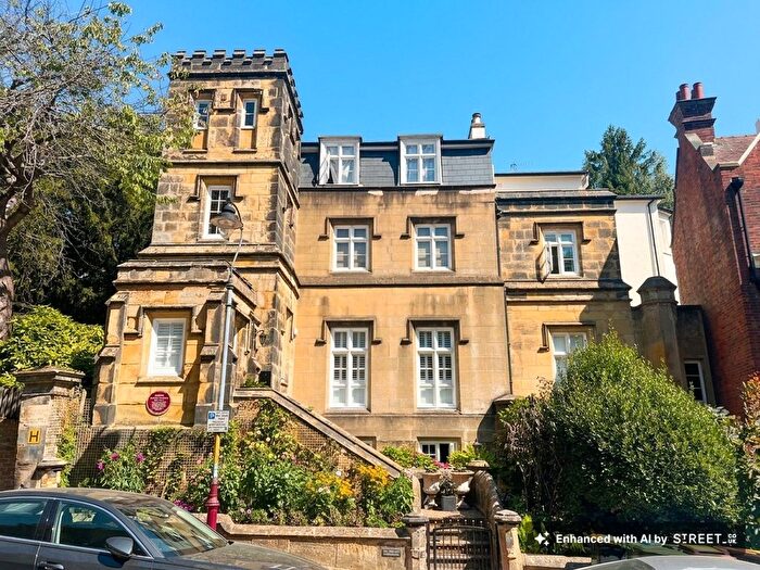2 Bedroom Flat To Rent In Vale Towers, London Road, TN1