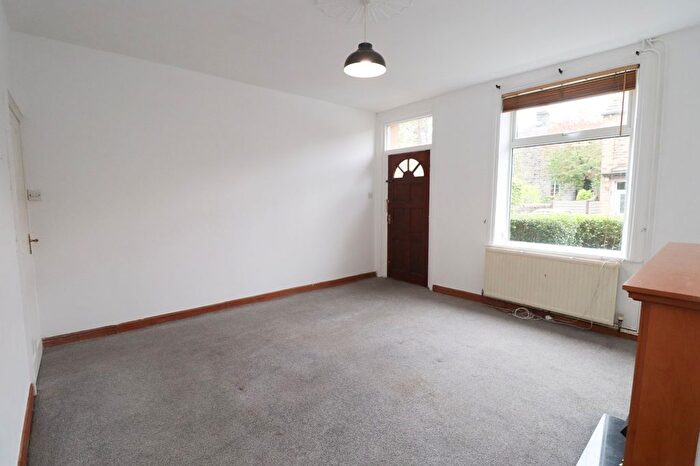 2 Bedroom Detached House To Rent In Bryan Street, Farsley, Pudsey, West Yorkshire, Uk, LS28