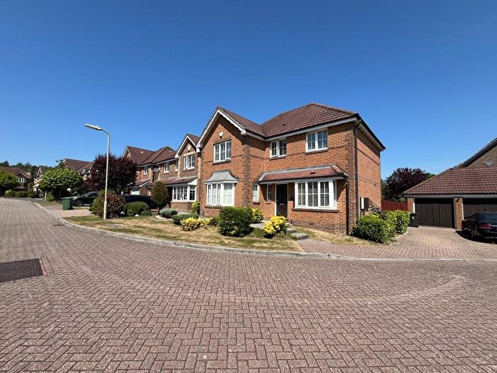 4 Bedroom Detached House To Rent In York Close, Chandler's Ford, SO53