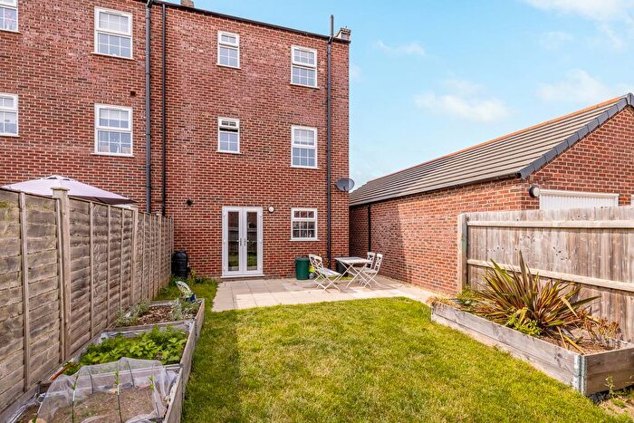 3 Bedroom End Of Terrace House For Sale In Circus Approach, Spalding, PE11