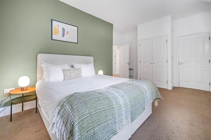 2 Bedroom Flat To Rent In Cathedral Road, Pontcanna, CF11