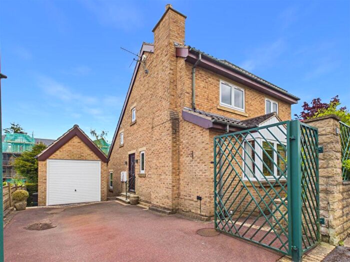 4 Bedroom Detached House For Sale In Ryefield Gardens, Ecclesall, Sheffield, S11