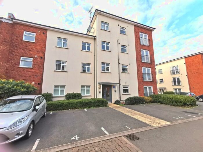 2 Bedroom Flat To Rent In Thursby Walk, Exeter, EX4