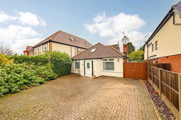 4 Bedroom Bungalow For Sale In Ragged Hall Lane, St. Albans, Hertfordshire, AL2