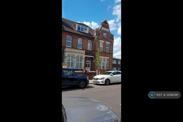 1 Bedroom Flat To Rent In Rokesly Avenue, London, N8