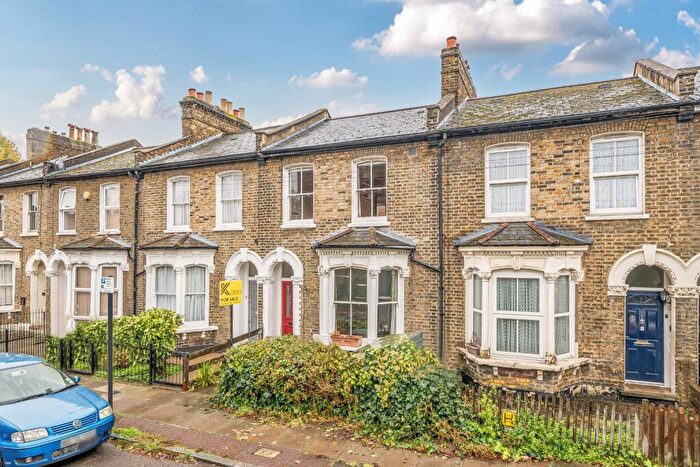 3 Bedroom Terraced House For Sale In Etta Street, SE8