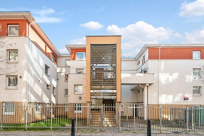 3 Bedroom Maisonette To Rent In British Street, Mile End, E3