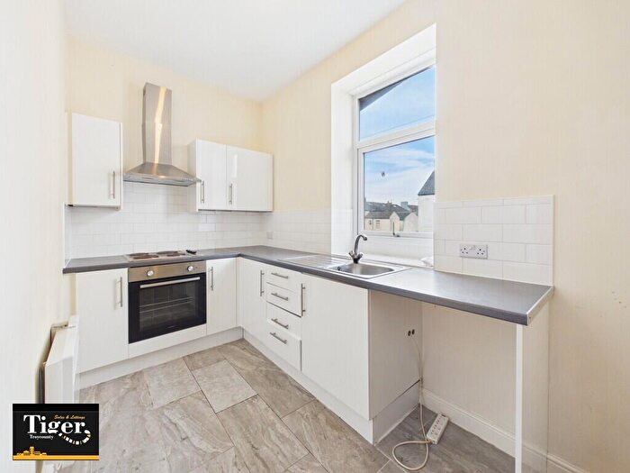 3 Bedroom Apartment To Rent In Shaw Road, Blackpool, FY1