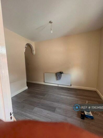 3 Bedroom Terraced House To Rent In Oxford Road, Reading, RG30