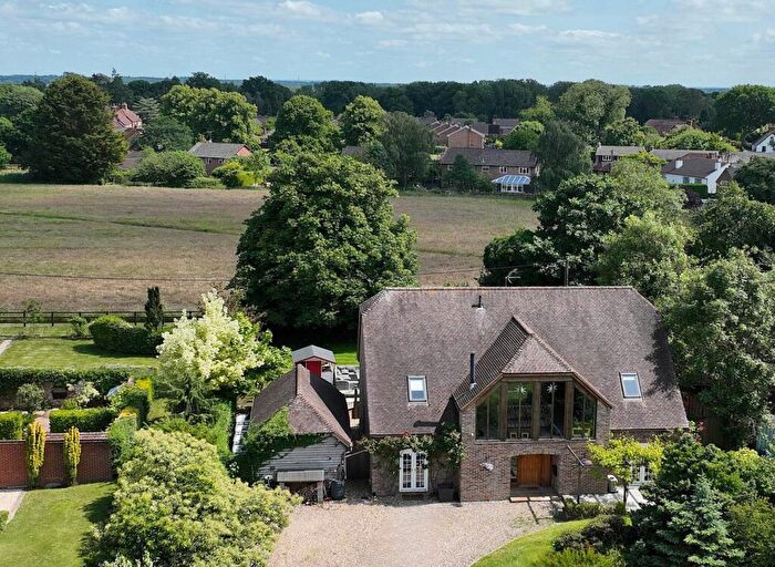 5 Bedroom Detached House For Sale In Beenham, Berkshire, RG7