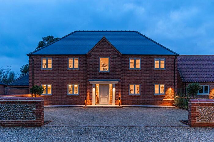 4 Bedroom Detached House For Sale In Chain Free In Kettlestone, Discover The Farmhouse, NR21