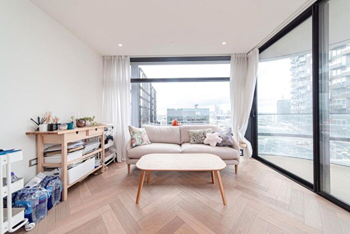 2 Bedroom Flat To Rent In Worship Street Principal Place, EC2A