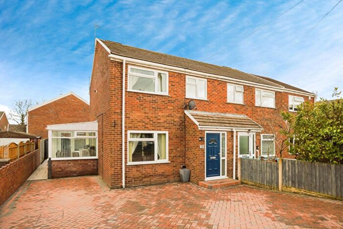 3 Bedroom Semi Detached House For Sale In Y Berllan, Coedpoeth, Wrexham, LL11