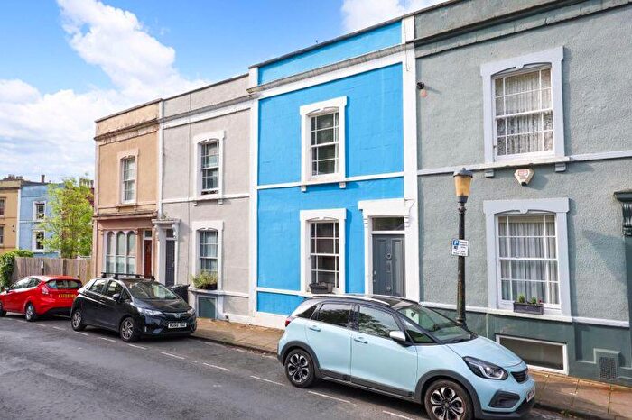4 Bedroom Town House For Sale In Ambra Vale East | Cliftonwood, BS8
