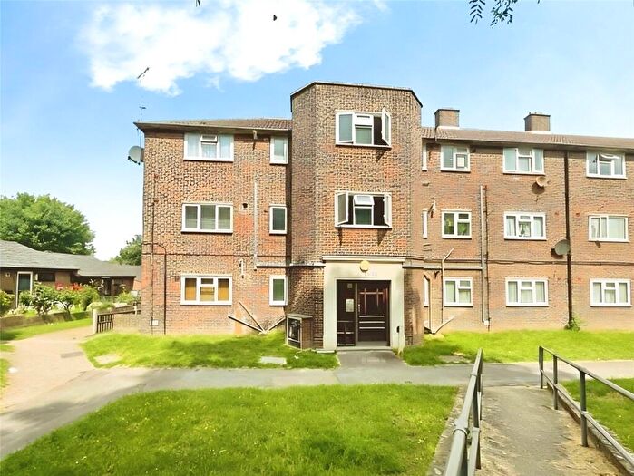 1 Bedroom Flat To Rent In Cambria Avenue, Rochester, Kent, ME1