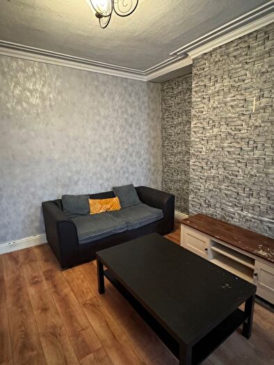 2 Bedroom Terraced House To Rent In Cross Flatts Grove, Leeds, LS11