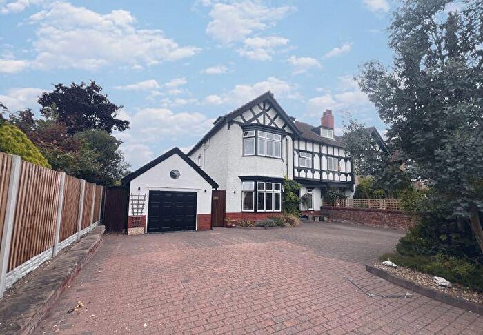 5 Bedroom Detached House To Rent In Golf Open - Carrs Crescent, Formby - Sleeps, L37
