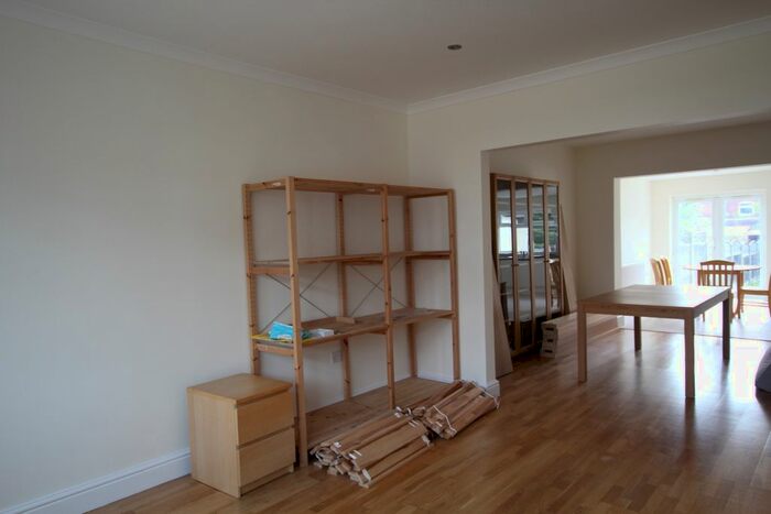 4 Bedroom Semi Detached House To Rent In Pyecombe Corner, London, N12