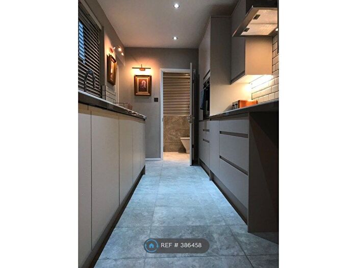 2 Bedroom Terraced House To Rent In Burleigh Road, Cheshunt, EN8