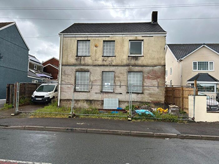 3 Bedroom Detached House For Sale In Heol Y Felin, Seven Sisters, Neath, SA10