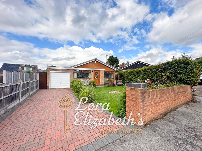 3 Bedroom Detached Bungalow For Sale In St Margarets Close, Bilsthorpe, Nottinghamshire, NG22