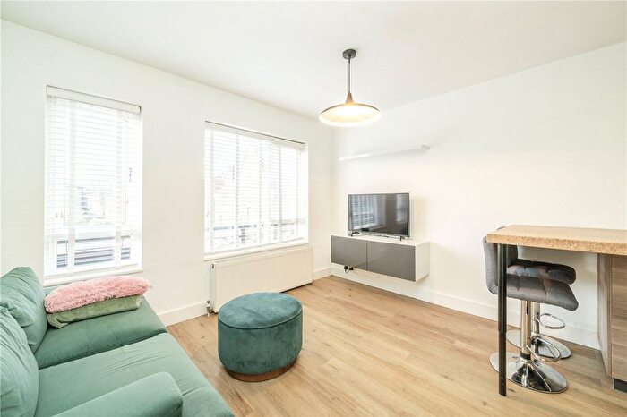 1 Bedroom Flat For Sale In Hillyard Street, London, SW9