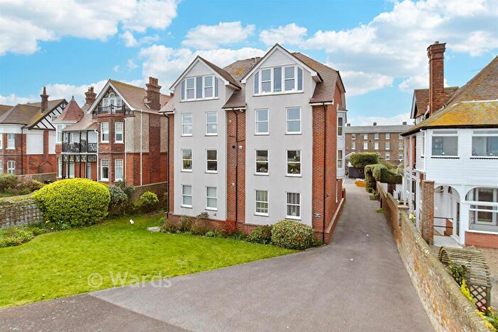 2 Bedroom Flat For Sale In Marine Road, Walmer, Deal, Kent, CT14