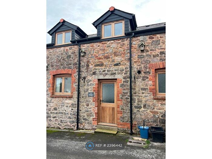 3 Bedroom Semi-Detached House To Rent In Poachers Cottages, Tiverton, EX16