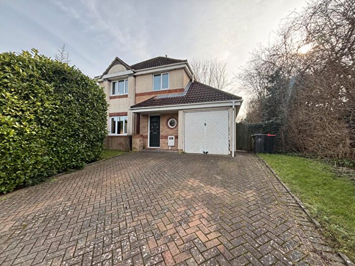 4 Bedroom Detached House To Rent In Pimpernel Grove, Walnut Tree, Milton Keynes, MK7