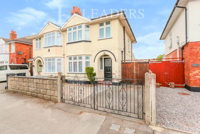 3 Bedroom Semi-Detached House To Rent In Christchurch, BH23