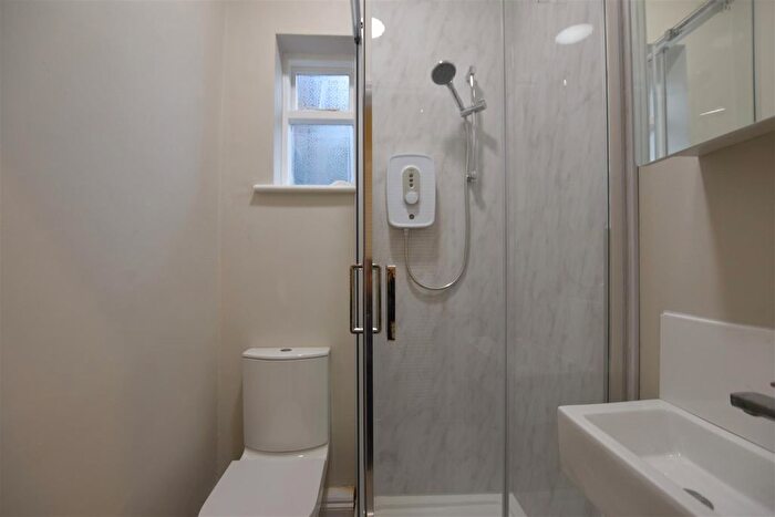 Studio To Rent In Bell Street, Reigate, RH2