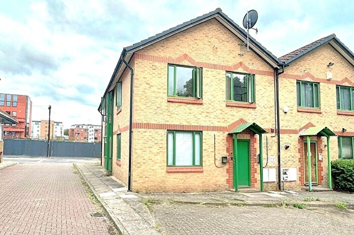 1 Bedroom Maisonette To Rent In Victoria Avenue, Camberley, Surrey, GU15