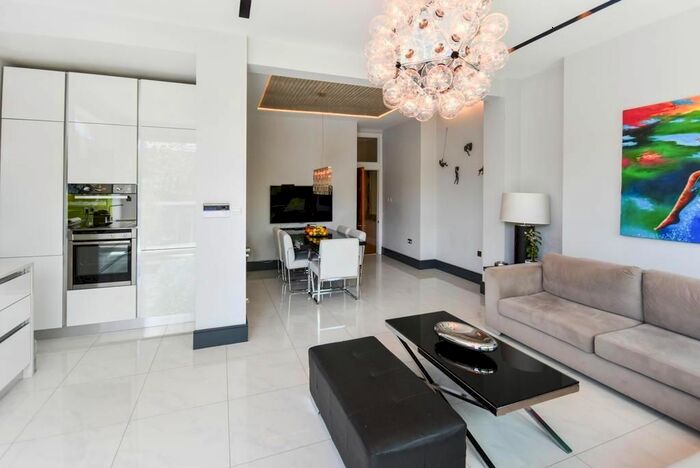 3 Bedroom Flat To Rent In Ballards Lane, North Finchley, London, N12