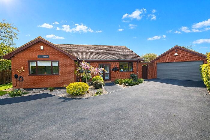 3 Bedroom Bungalow For Sale In Steart Drive, Burnham-On-Sea, Somerset, TA8