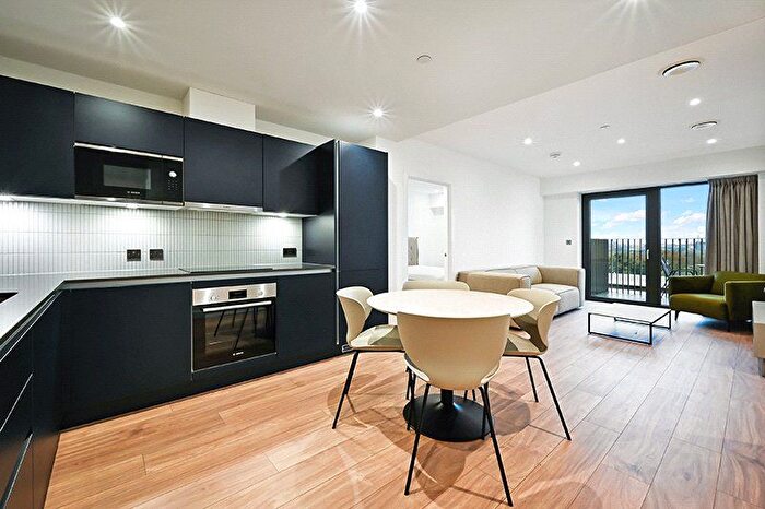 2 Bedroom Flat To Rent In Uncle Acton, Victoria Road, W3