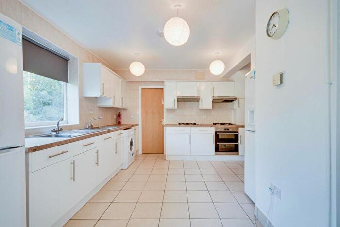 5 Bedroom House To Rent In Devon Road, Canterbury, CT1