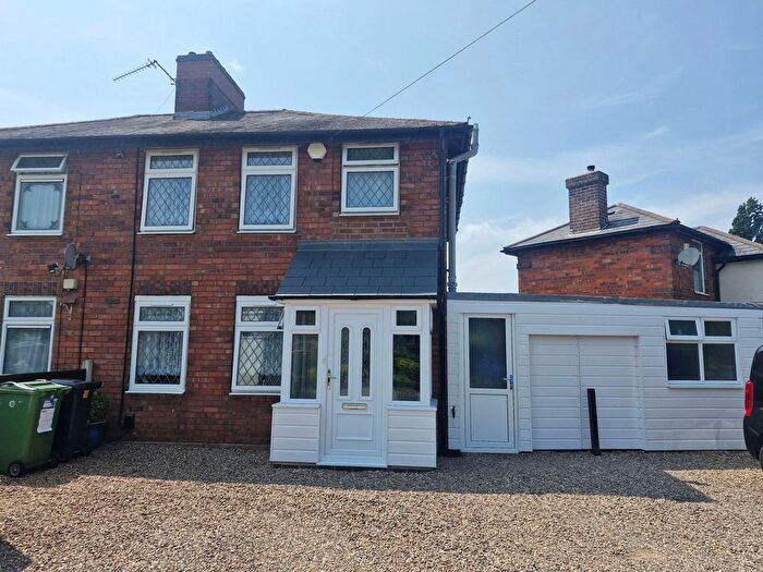 3 Bedroom Semi Detached House For Sale In Rookery Park, Pensnett, Brierley Hill, DY5