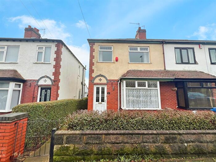 3 Bedroom End Of Terrace House For Sale In Garnett Road West, Newcastle Under Lyme, Staffo, ST5