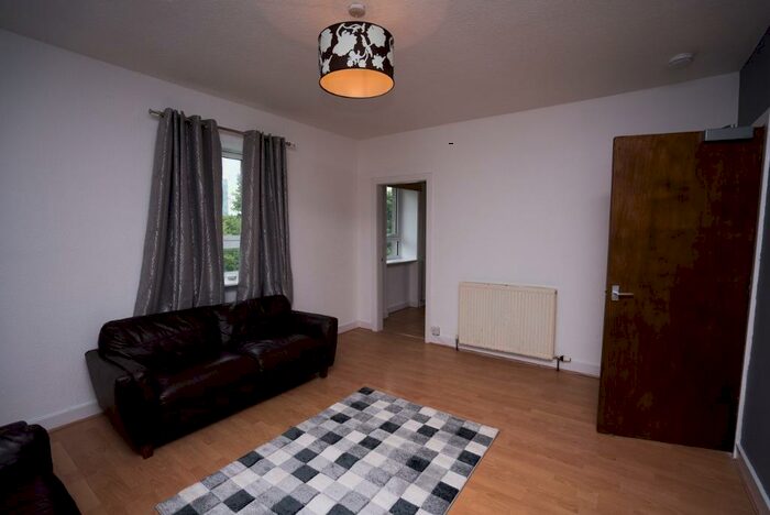 3 Bedroom Flat To Rent In Powis Crescent, Kittybrewster, Aberdeen, AB24