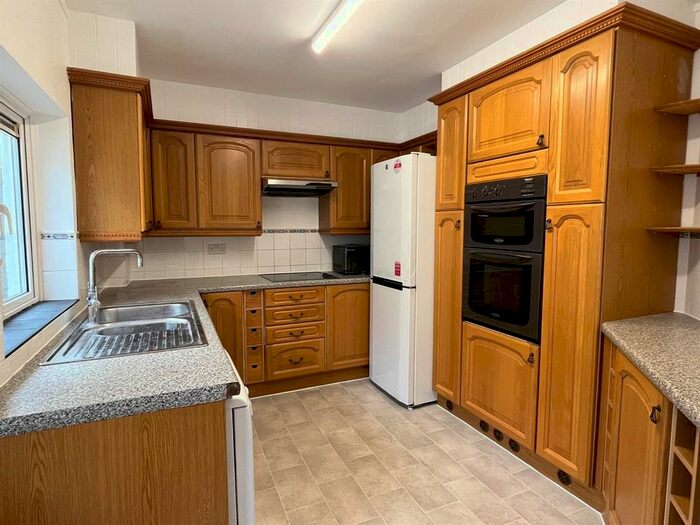 3 Bedroom Bungalow To Rent In Westfields Road, London, W3