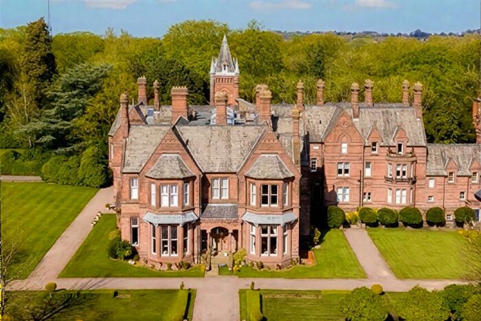 2 Bedroom Flat For Sale In Ye Priory Court, Liverpool, L25