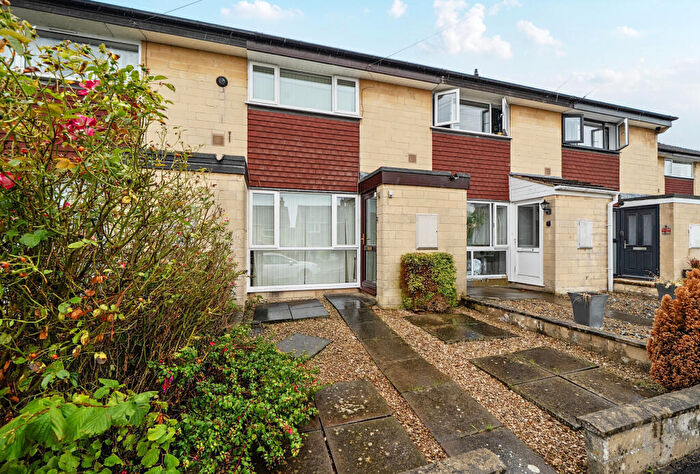 2 Bedroom House For Sale In Hillcrest Drive, Bath, Somerset, BA2