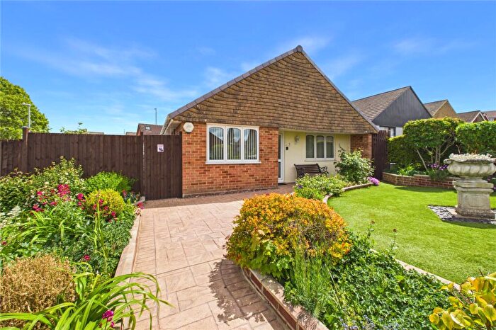 3 Bedroom Bungalow For Sale In Newland Road, Rodbourne Cheney, Swindon, SN25
